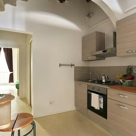 Apartament Tropical *